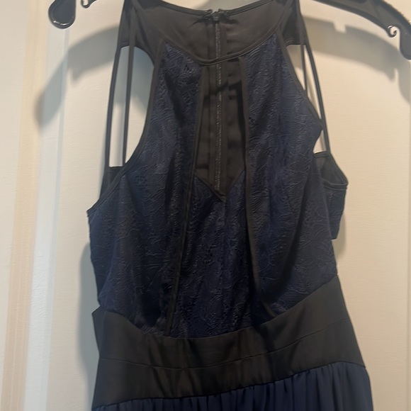 BcbgGeneration maxi dress. Size 6. - Picture 2 of 7